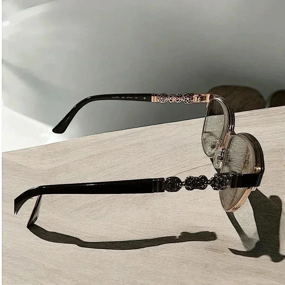 Guess Frame Glasses With Case - image 2